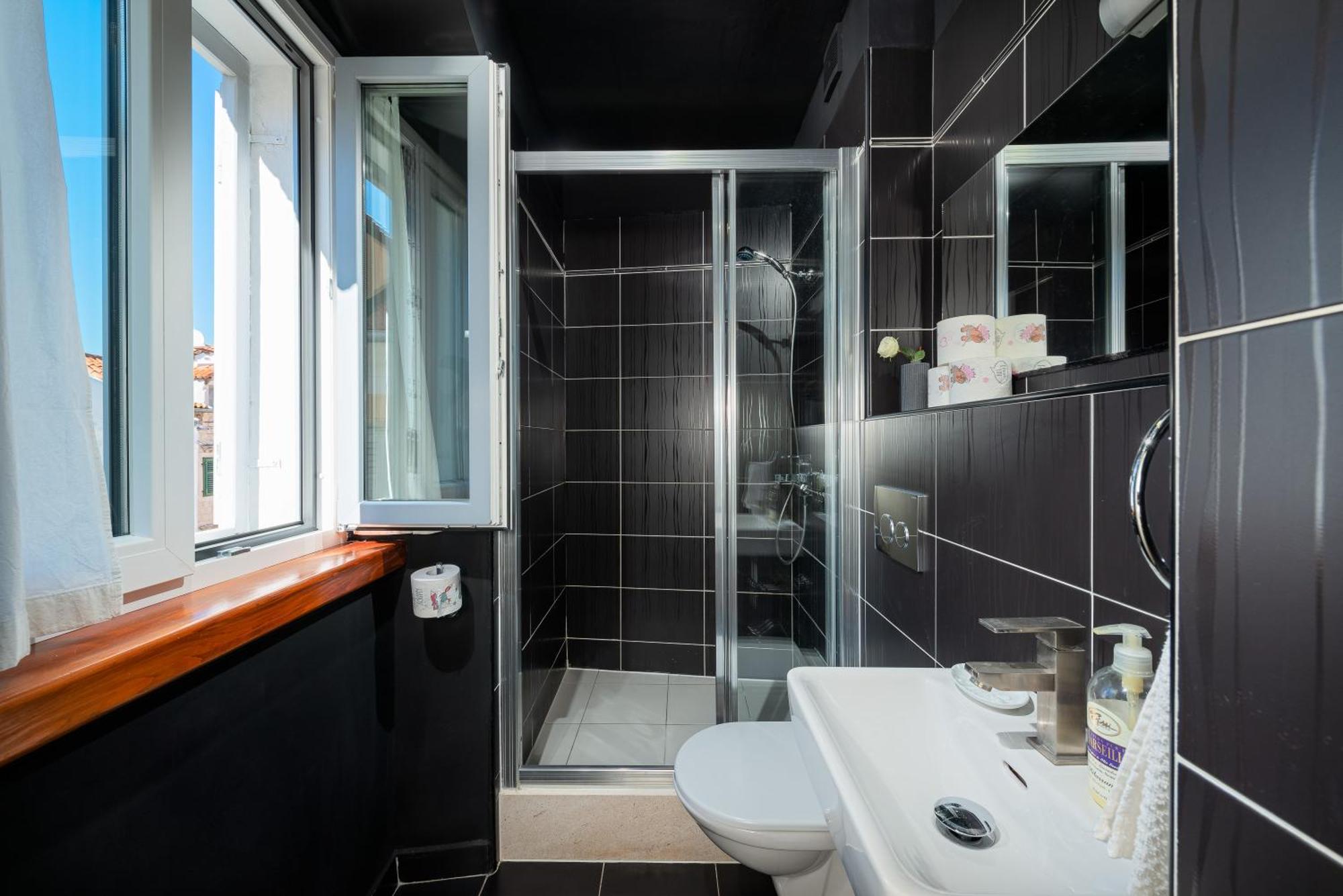 Apartment Dosud House