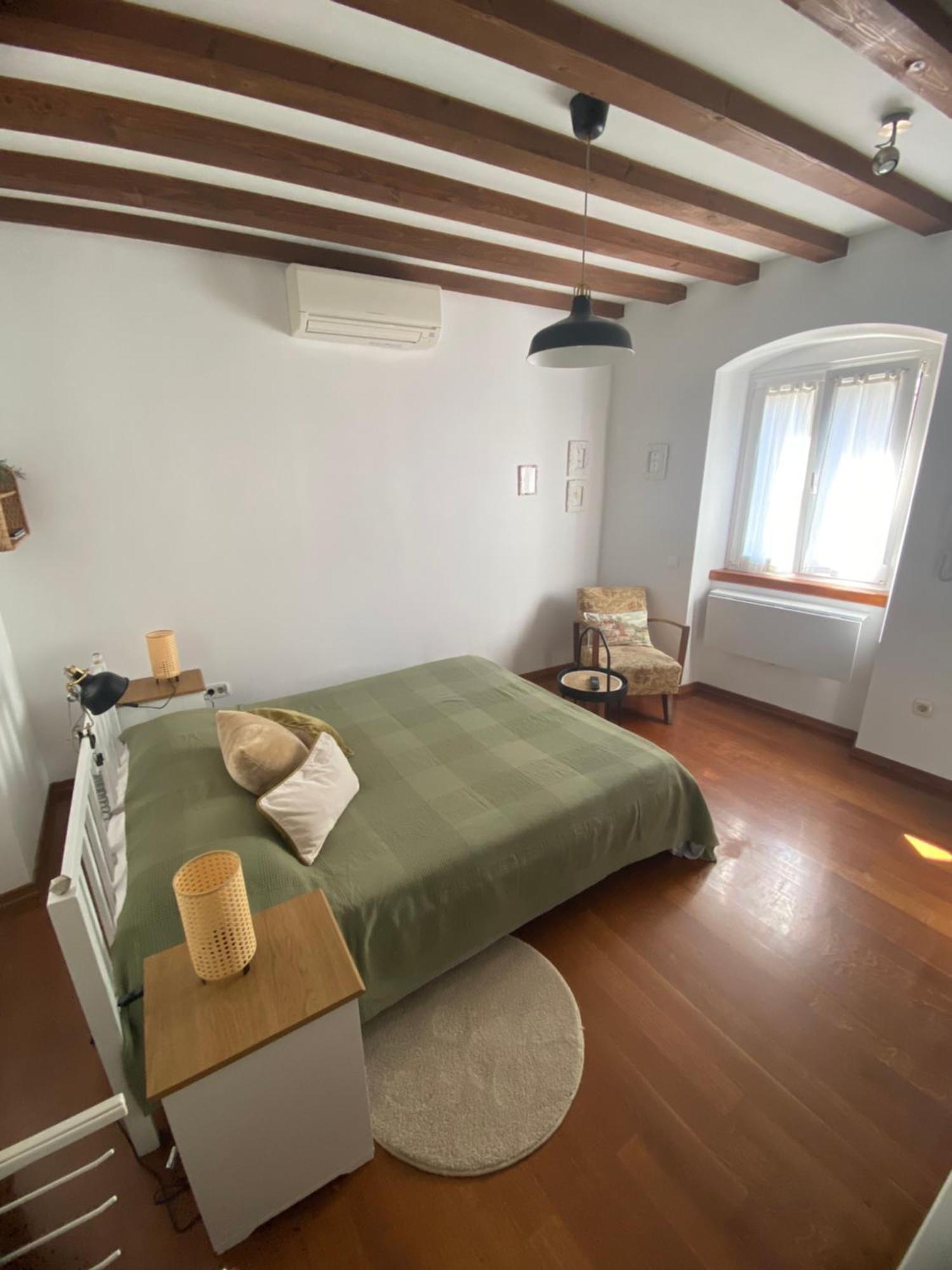 Dosud House *